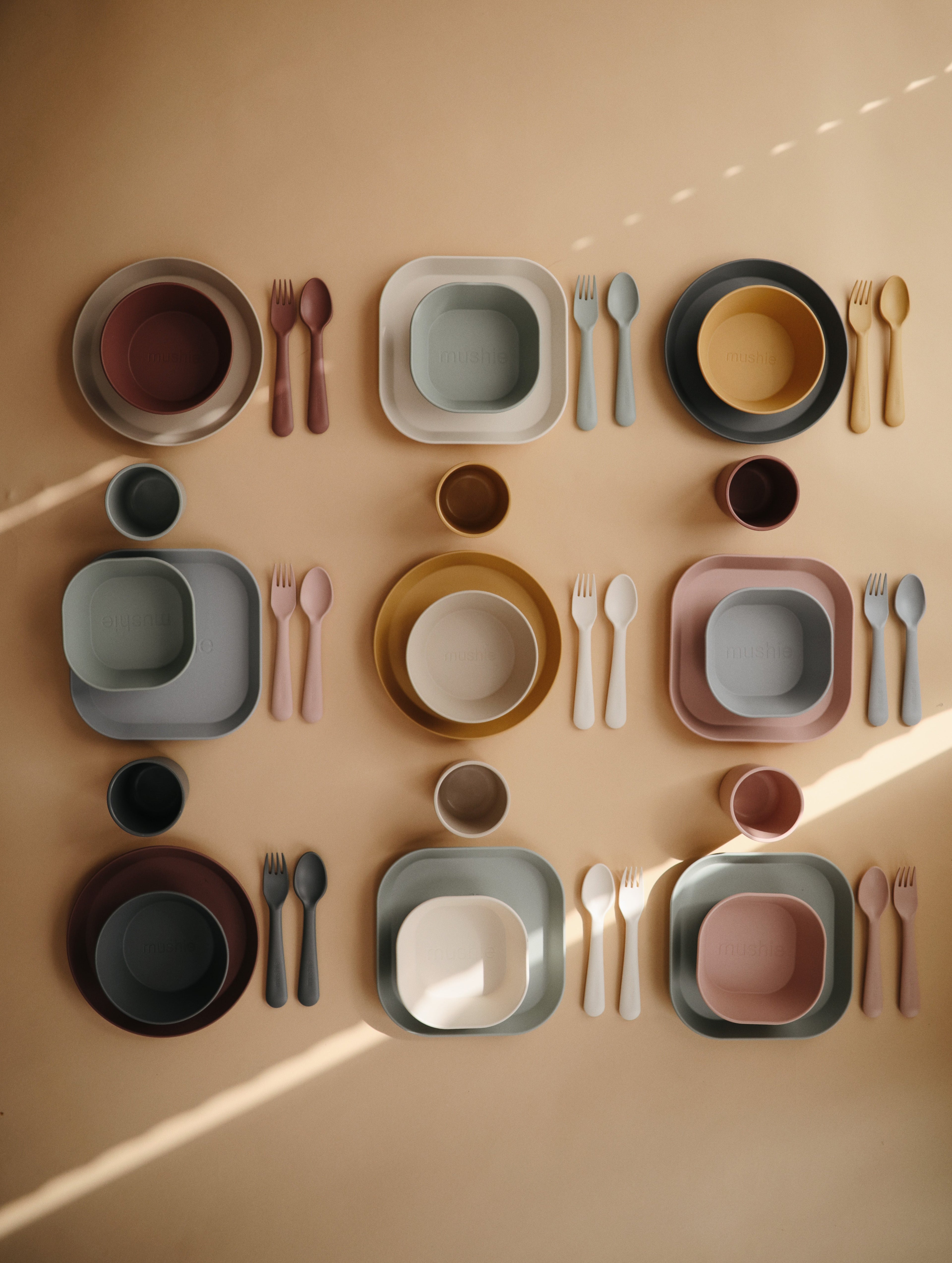Dinnerware Plate Round (2 Pack) - Smoke