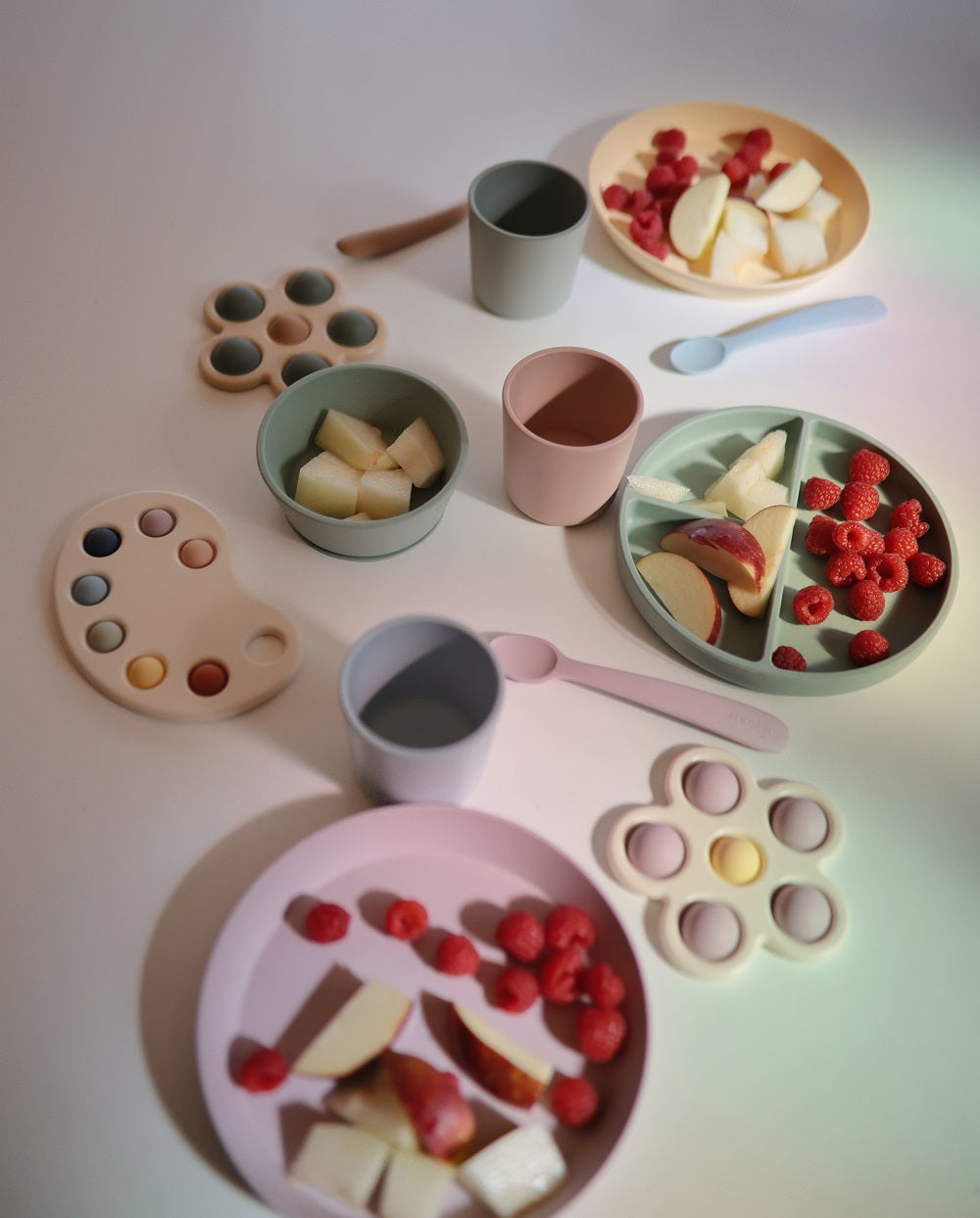 Silicone "Stay-Put" Suction Bowl