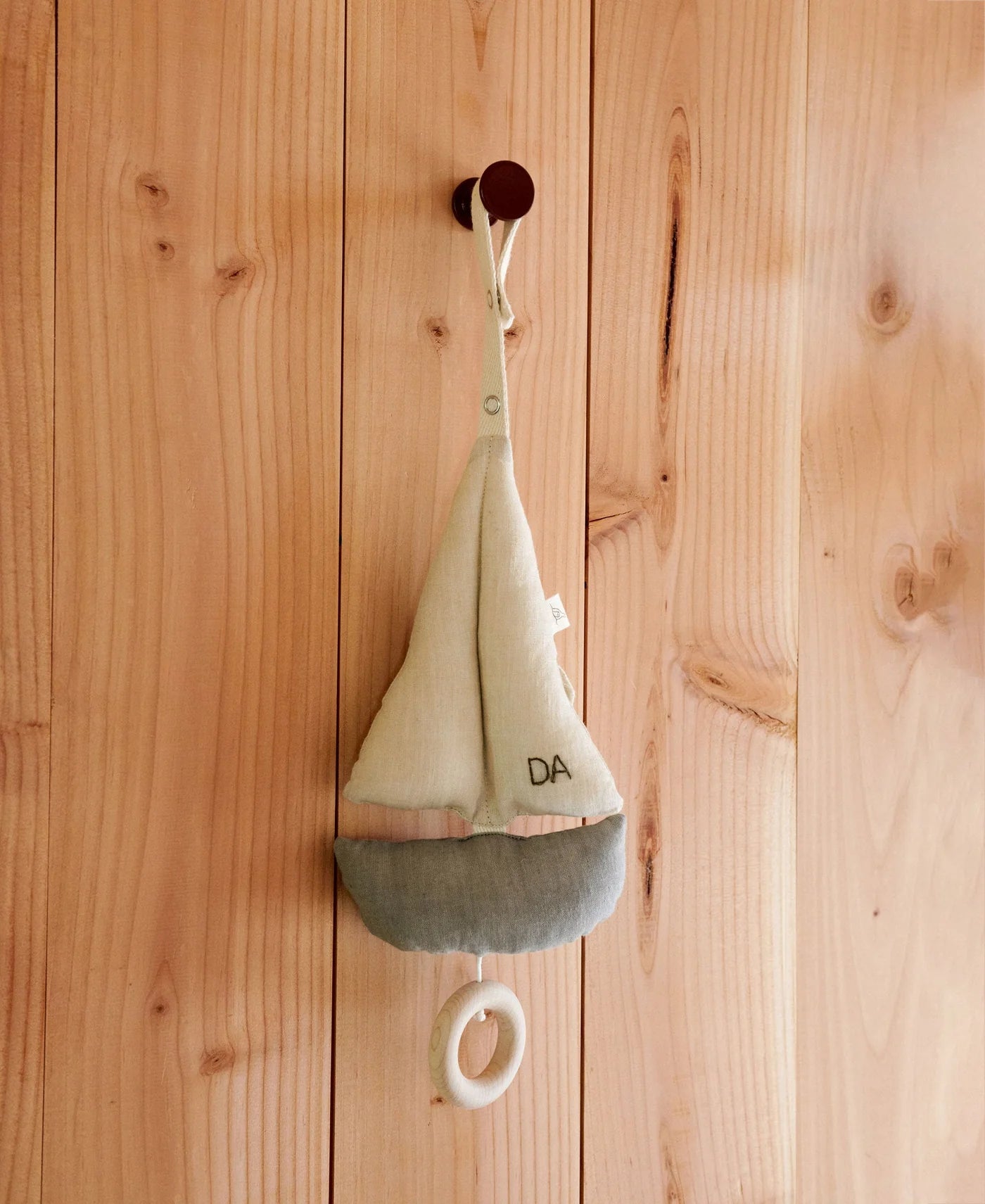 Pondus Sailboat Mobile